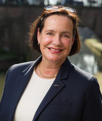 Monique Andre-de-la-Porte